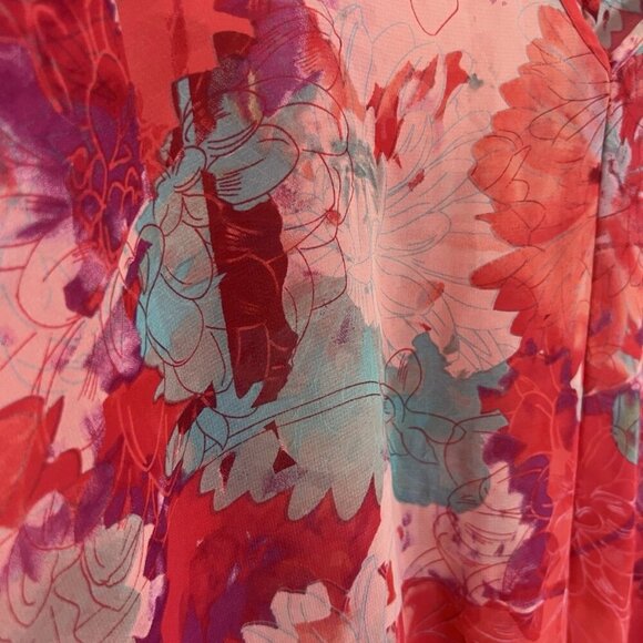 a.n.a Women Plus Size 2X Red Floral Flutter Chiffon Waist Tie V- Neck Blouse Top - Picture 11 of 11